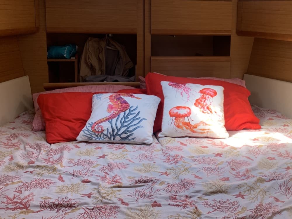 Escursione di un'intera giornata in barca a vela a Sorrento.