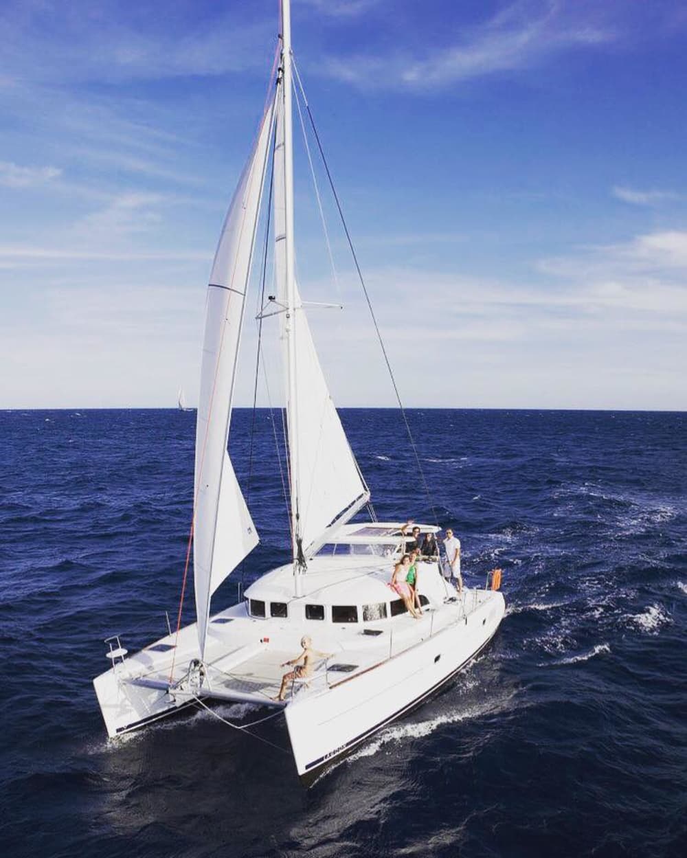 Katamaran Lagoon 44 – Morgenkreuzfahrt von Mykonos nach Delos und zur Insel Rhenia