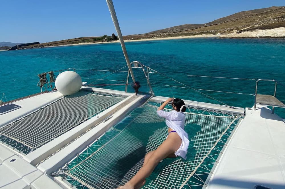 Katamaran Lagoon 44 – Morgenkreuzfahrt von Mykonos nach Delos und zur Insel Rhenia