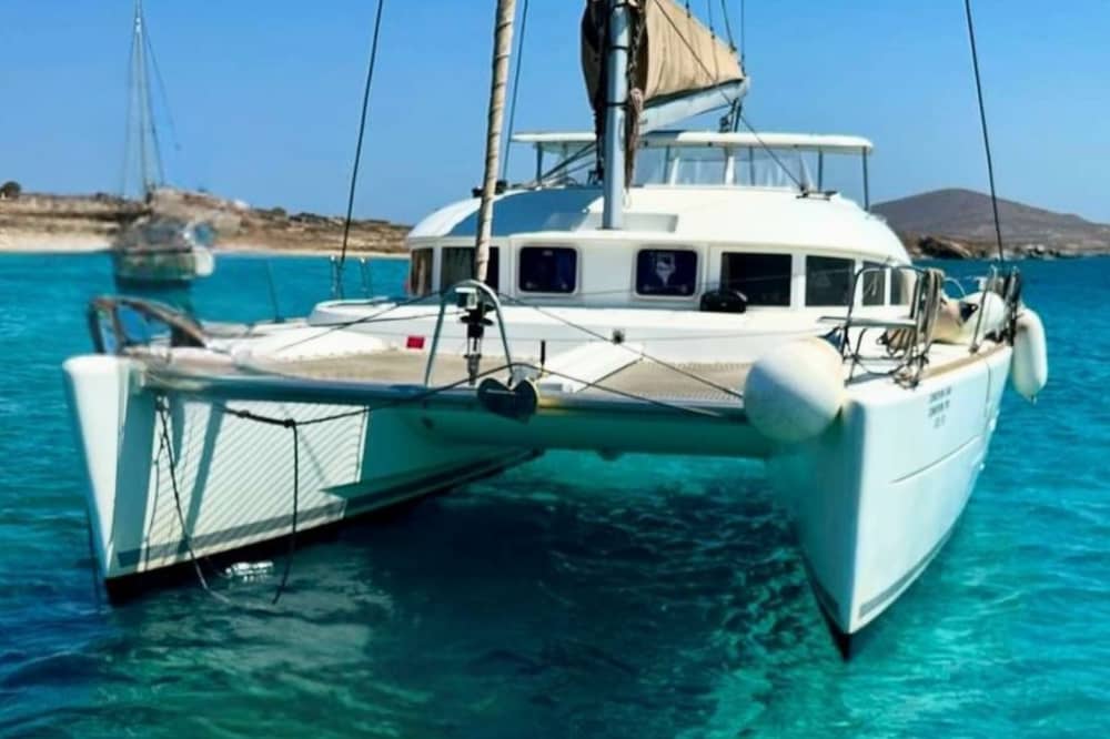 Katamaran Lagoon 44 – Morgenkreuzfahrt von Mykonos nach Delos und zur Insel Rhenia