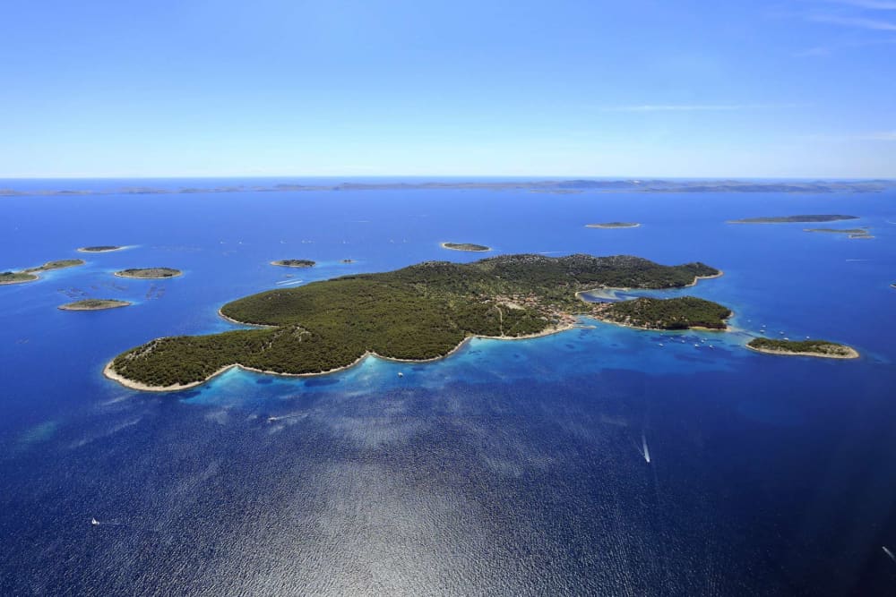 Una auténtica escapada al Adriático: 8 horas en la belleza prístina de Sveti Filip I Jakov.