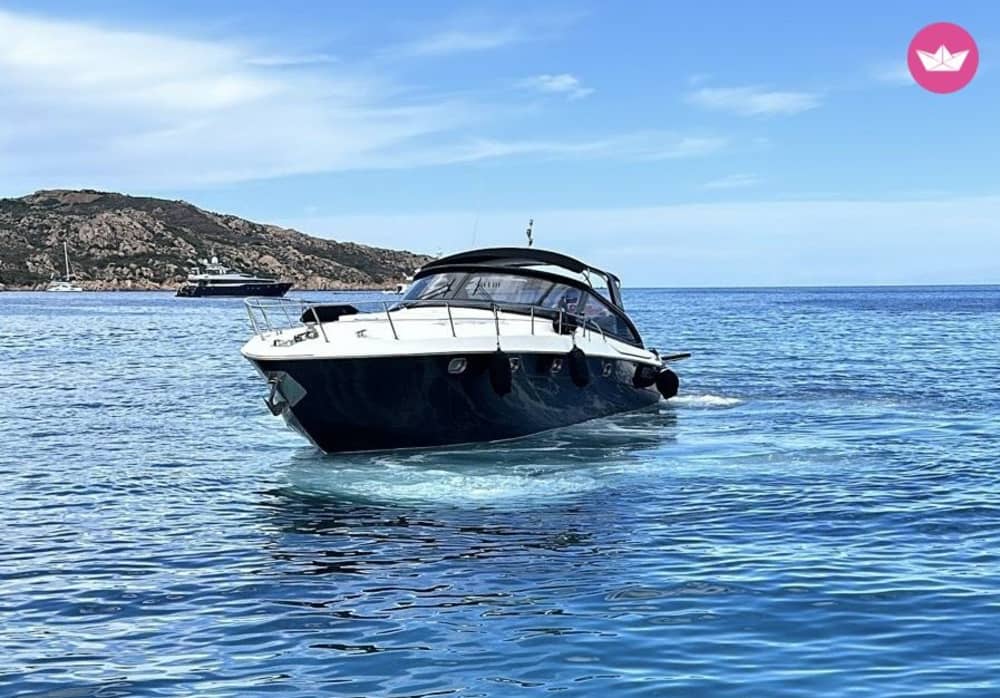 Ολοήμερη εκδρομή με σκάφος στο Αρχιπέλαγος La Maddalena