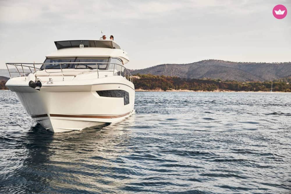Ucieczka z Korsyki: 8 rano z Prestige z Porto-Vecchio