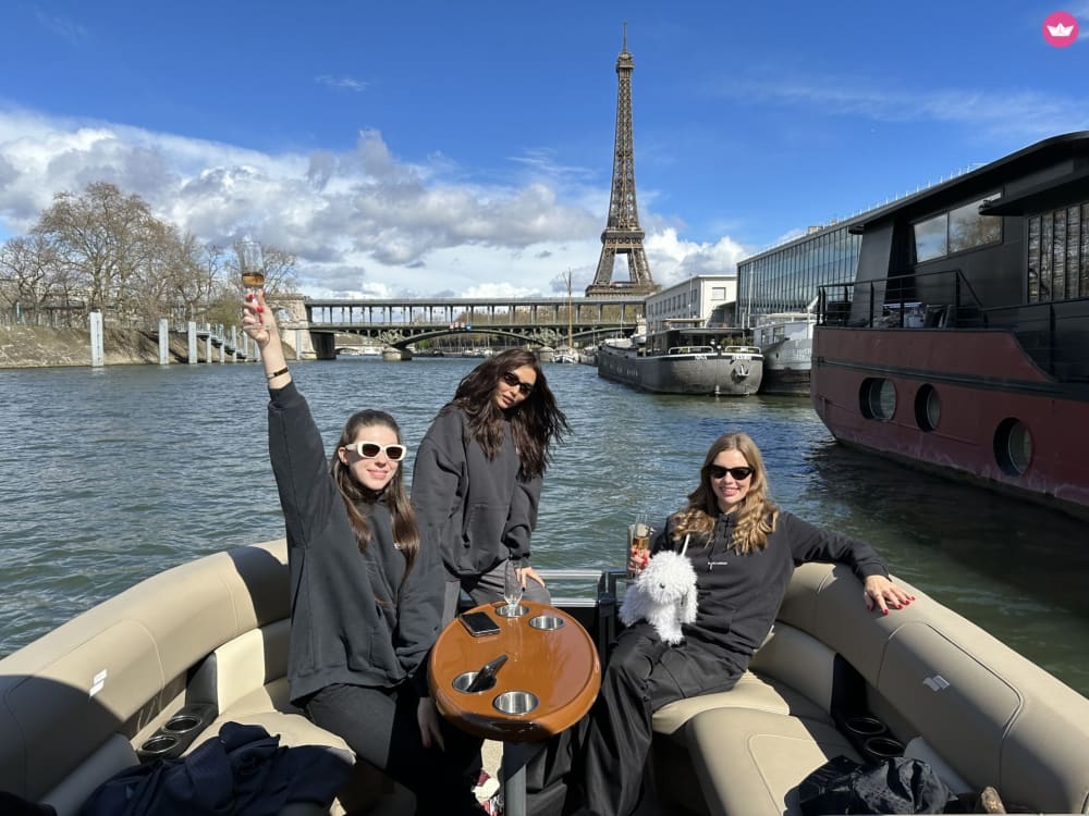 Celebrate your birthday from the Seine - 2.5 hours