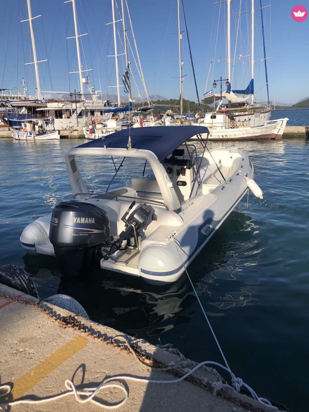 Explore Lefkada in a half-day: Rent a motorboat for 4h