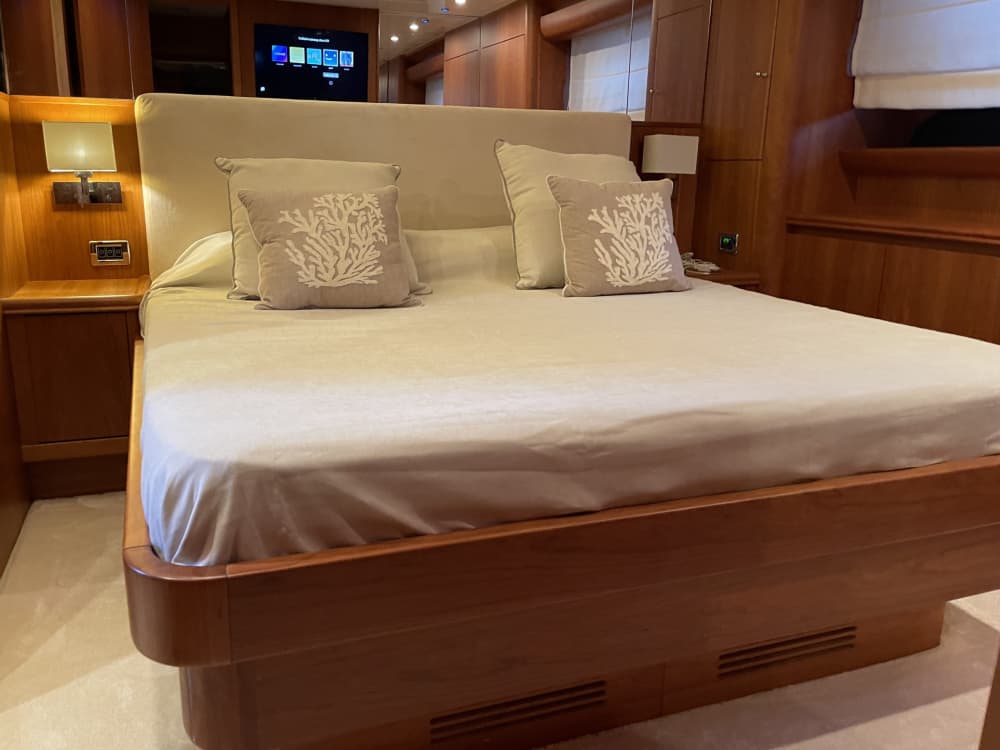 Ontdek Capo d'Orlando in één dag: het ware Dolce Vita op een motorjacht.