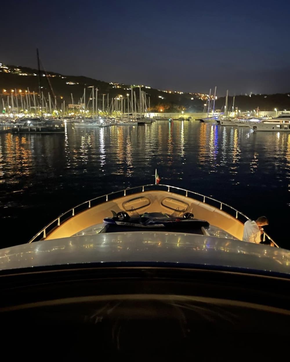 Ontdek Capo d'Orlando in één dag: het ware Dolce Vita op een motorjacht.