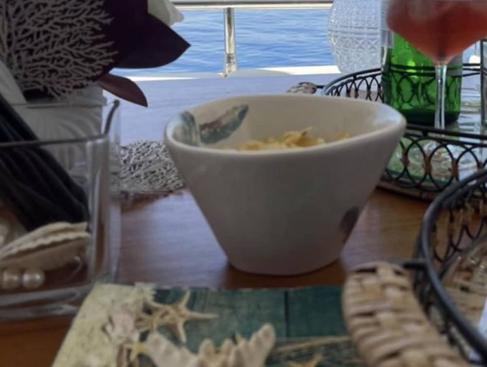 Ontdek Capo d'Orlando in één dag: het ware Dolce Vita op een motorjacht.