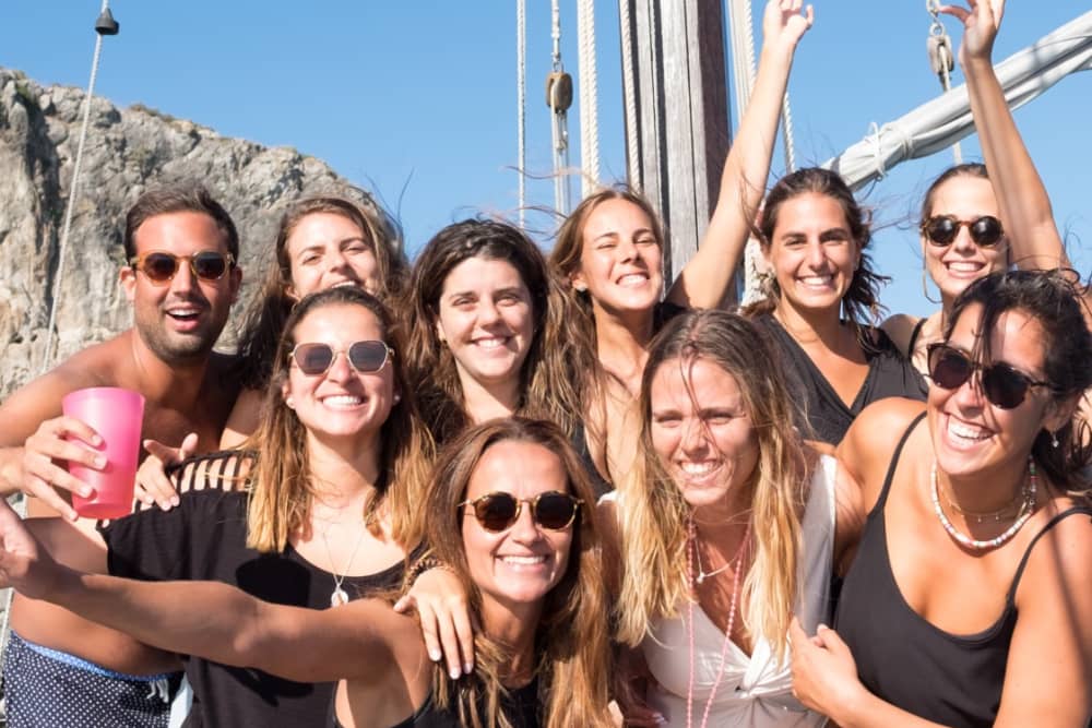 3 heures de soleil autour de Sesimbra en bateau à moteur