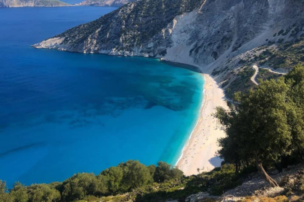 Kefalonia Escape: 10-Hour Yacht Cruise Across the Ionian