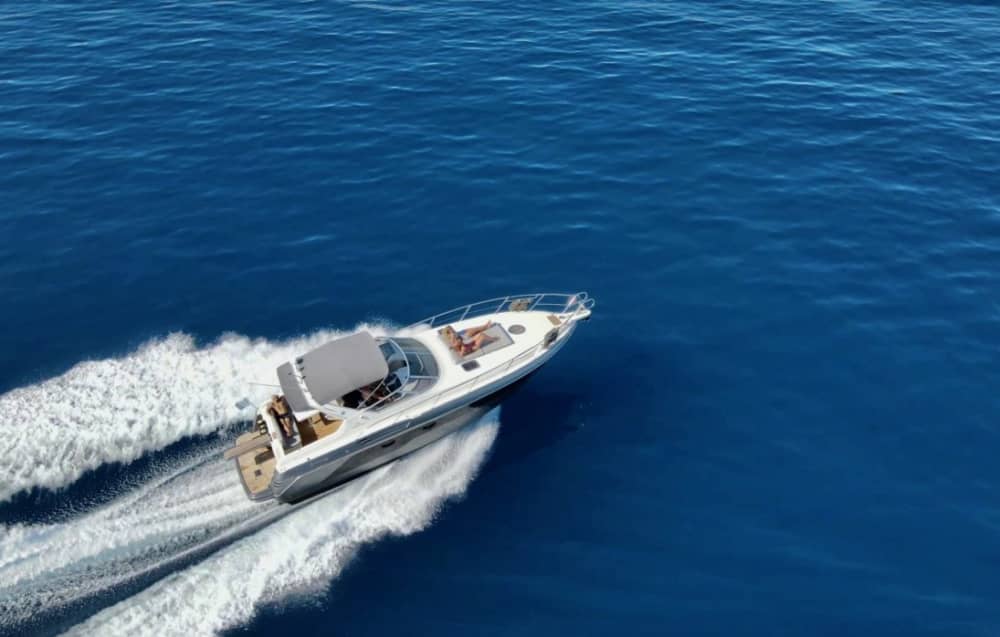 Zakynthos Island Discovery: 8-timmars privat yachtupplevelse