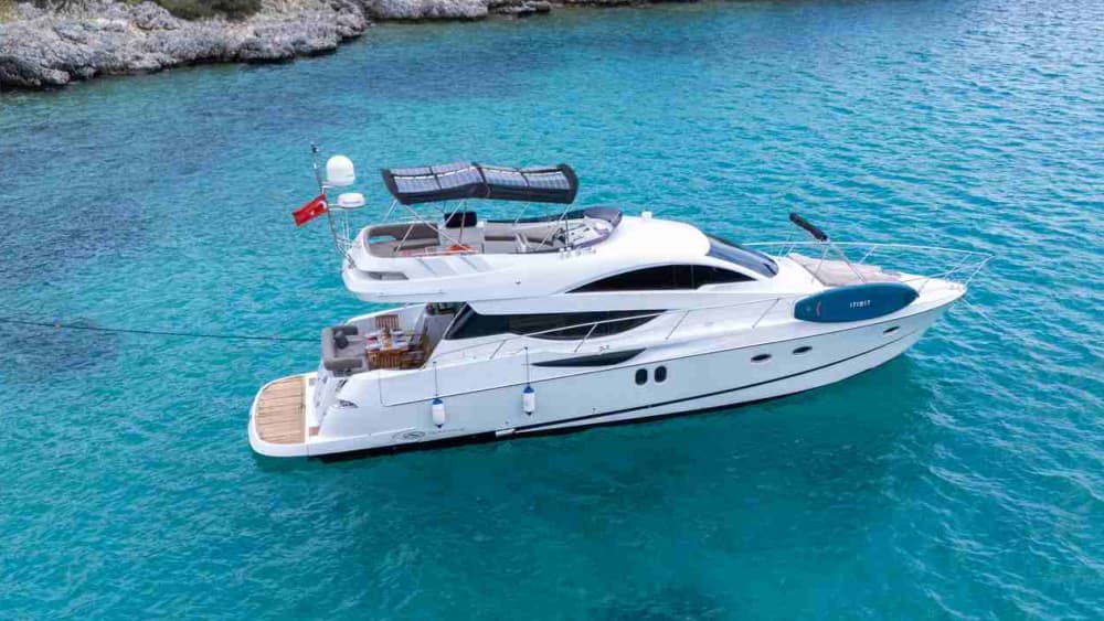 Navegue hacia la serenidad: una escapada en yate privado a través del azul oculto de Bodrum