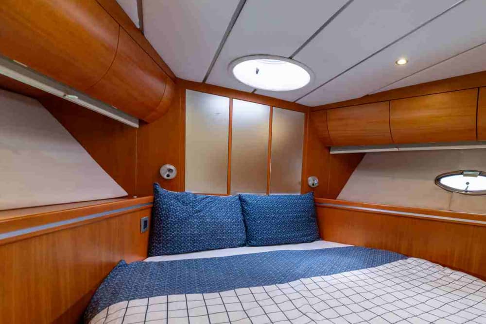 Navegue hacia la serenidad: una escapada en yate privado a través del azul oculto de Bodrum