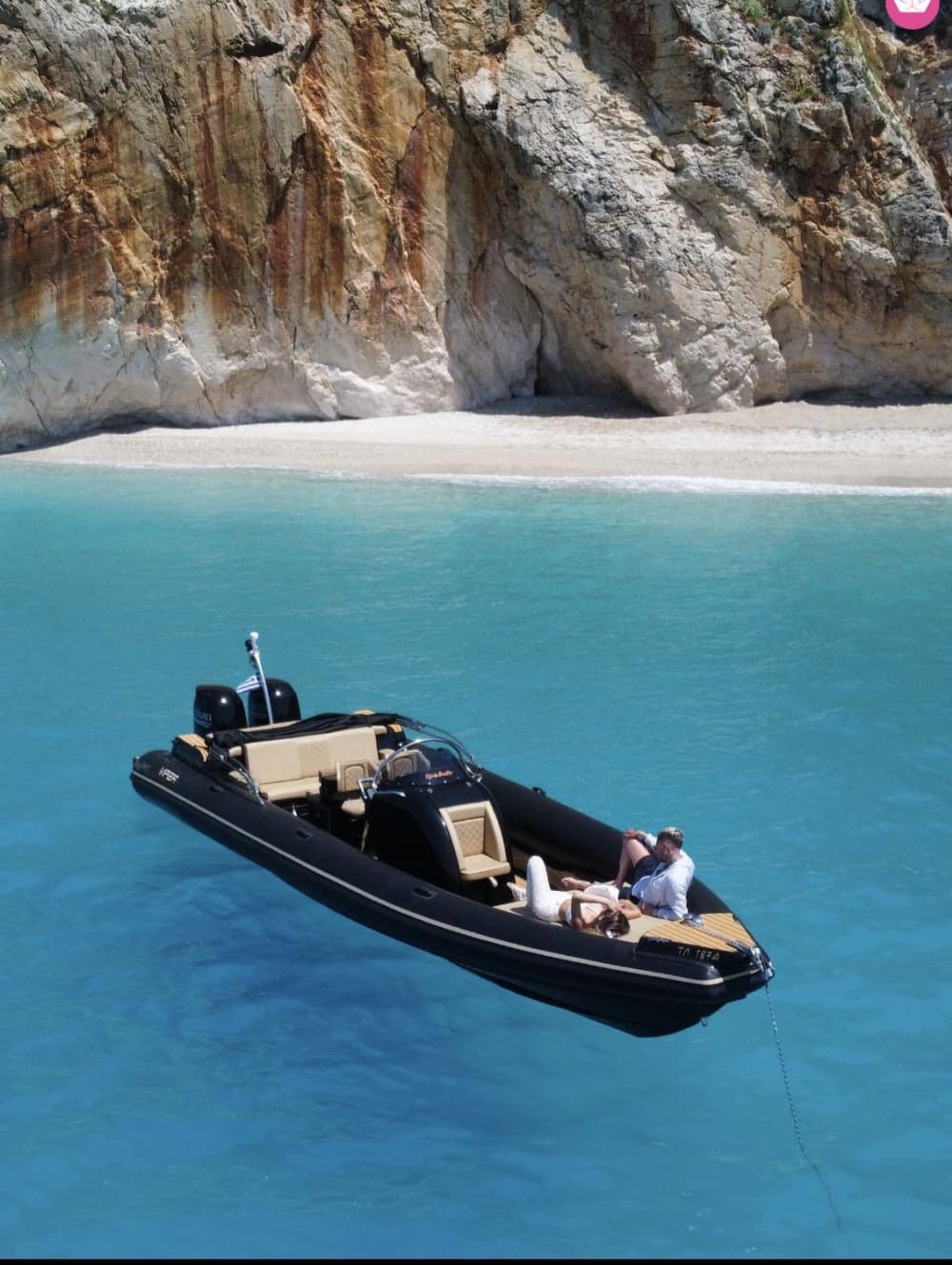 Escapada Azul a Lefkada: Skorpios, el puerto de Katsiki y playas de ensueño.