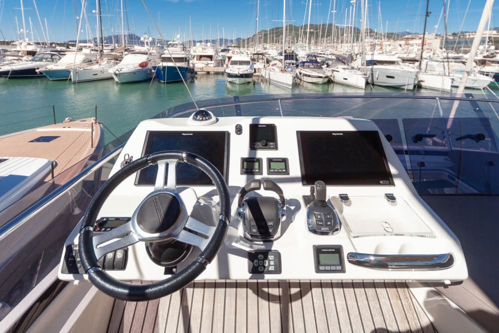 Privater Bootsausflug rund um Lavagna mit einem Motorboot