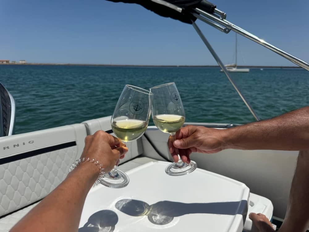 Discover Faro on a full-day motorboat trip
