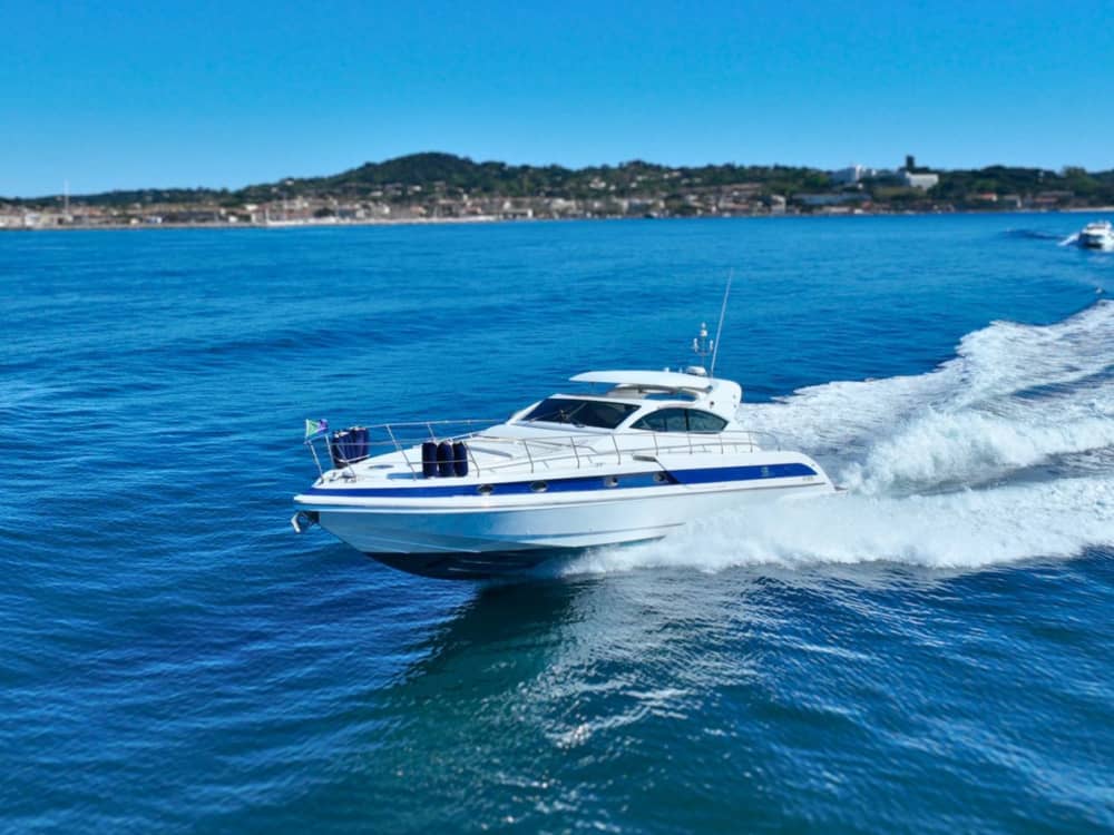 Descubra o Golfo de Saint-Tropez e a Riviera Francesa.