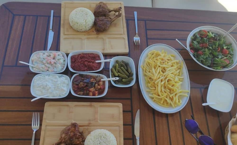 Ημερήσια εκδρομή 6 ωρών με 3 στάσεις και γεύμα