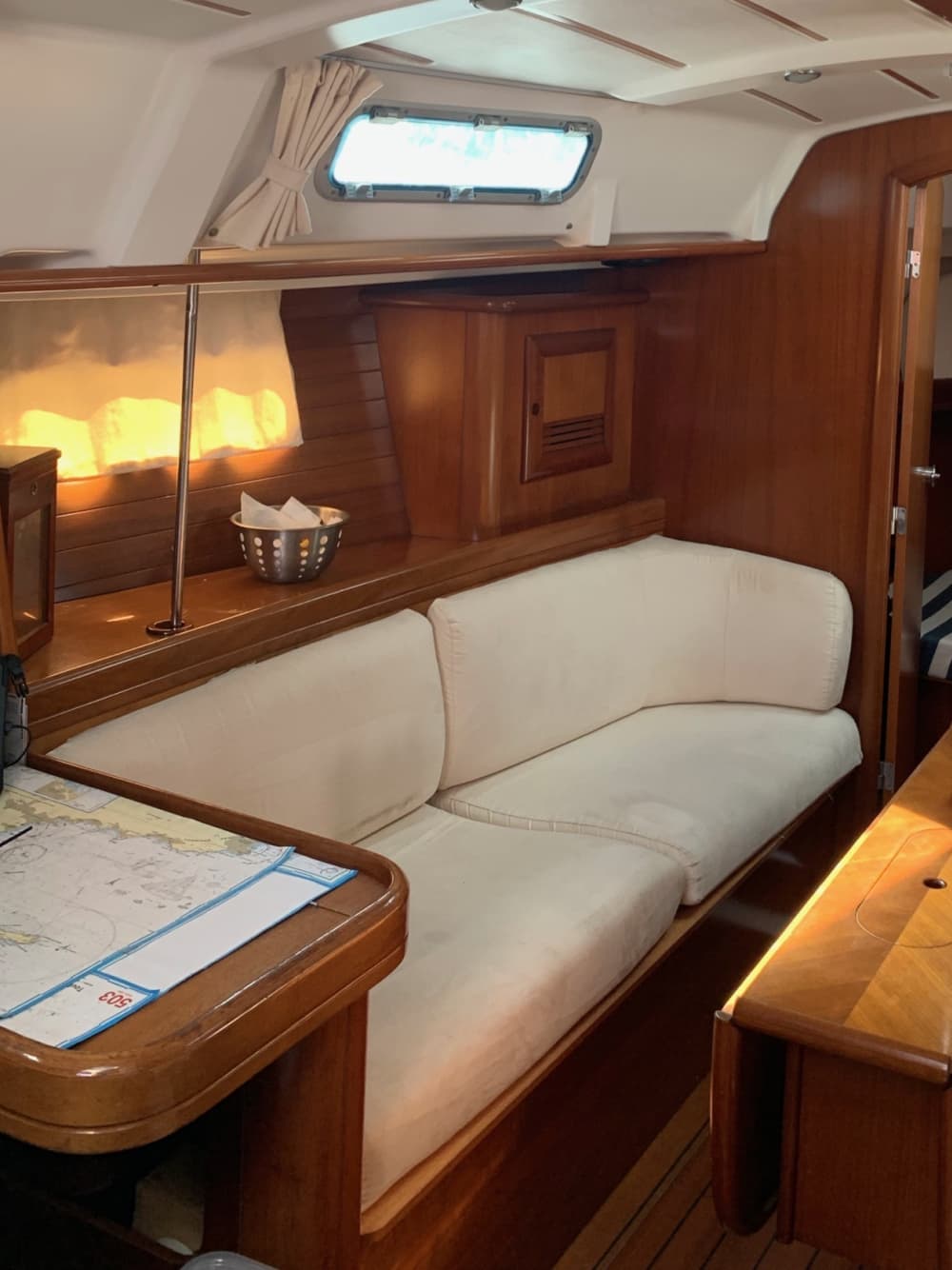 Una giornata magica a Saint-Mandrier-sur-Mer a bordo di una barca a vela.