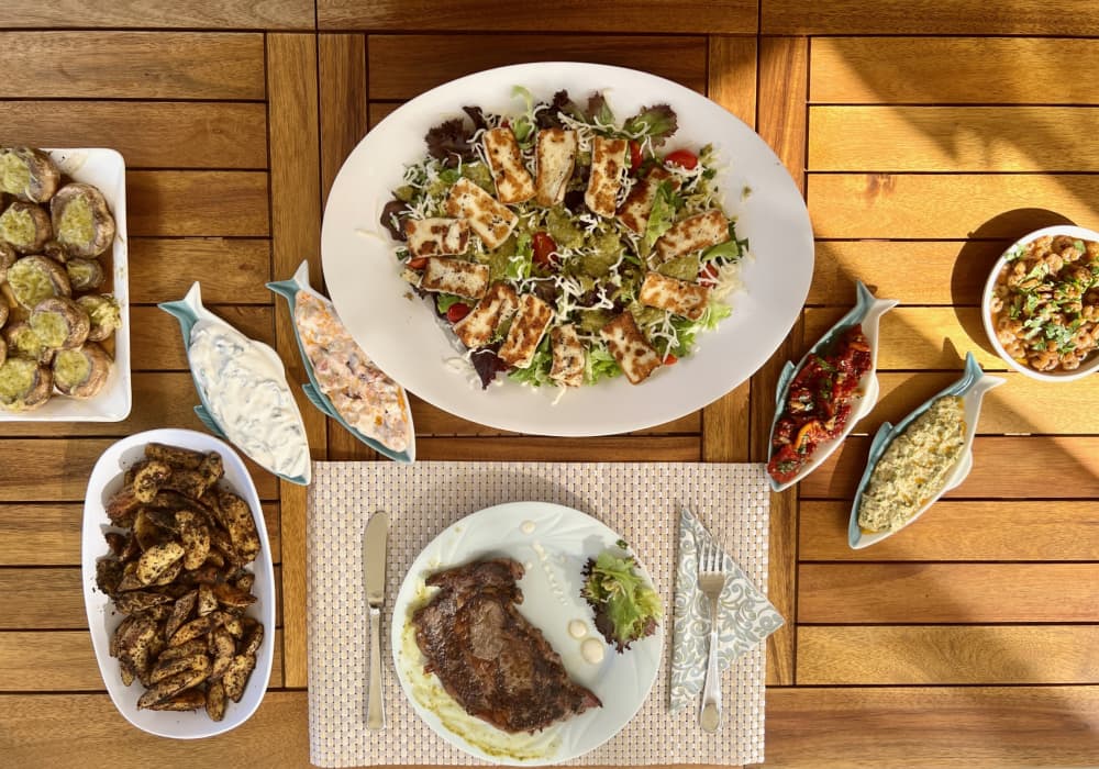 La tua esperienza privata a Kemer: una giornata esclusiva a bordo di uno yacht a motore.