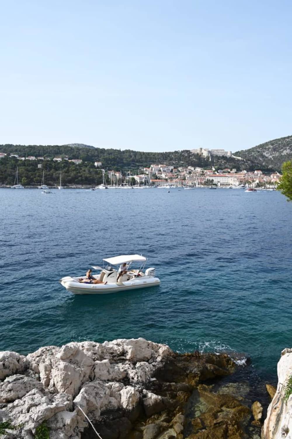 Lado sul da ilha de Hvar e das ilhas Pakleni
