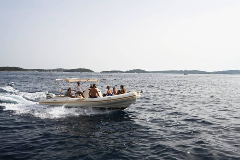 Lado sul da ilha de Hvar e das ilhas Pakleni