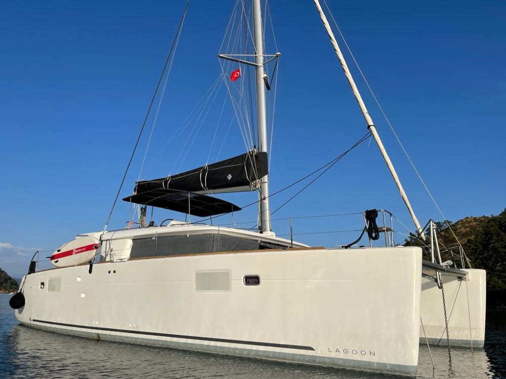 Hele dag catamarantour / Lagoon 450F - model 2018