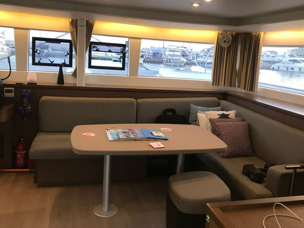 Hele dag catamarantour / Lagoon 450F - model 2018