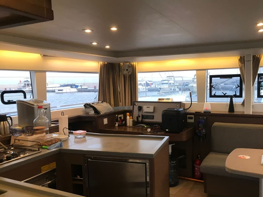 Hele dag catamarantour / Lagoon 450F - model 2018