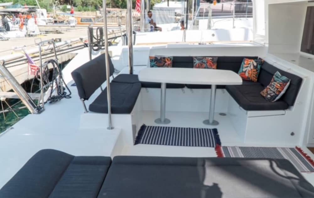 Hele dag catamarantour / Lagoon 450F - model 2018