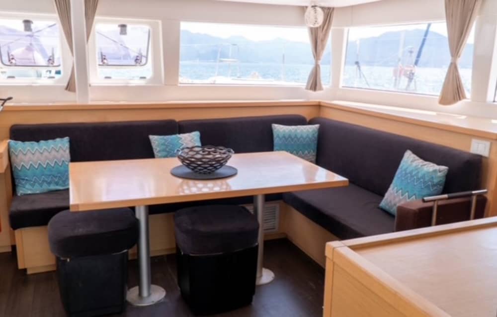 Hele dag catamarantour / Lagoon 450F - model 2018