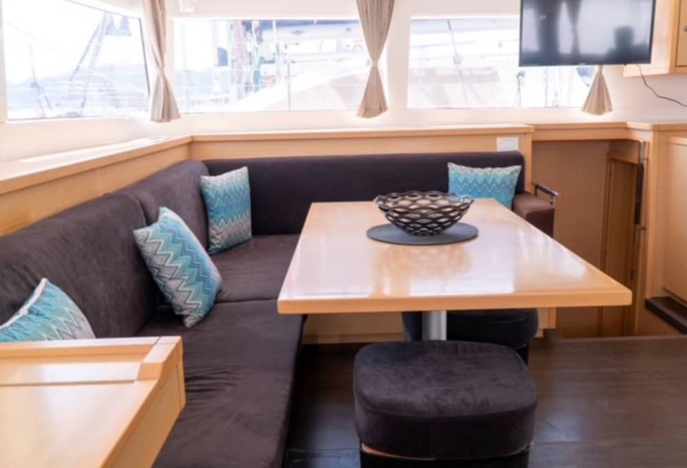 Hele dag catamarantour / Lagoon 450F - model 2018