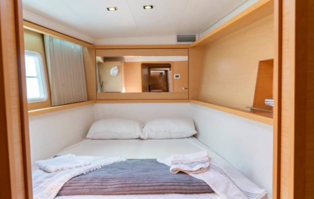 Hele dag catamarantour / Lagoon 450F - model 2018