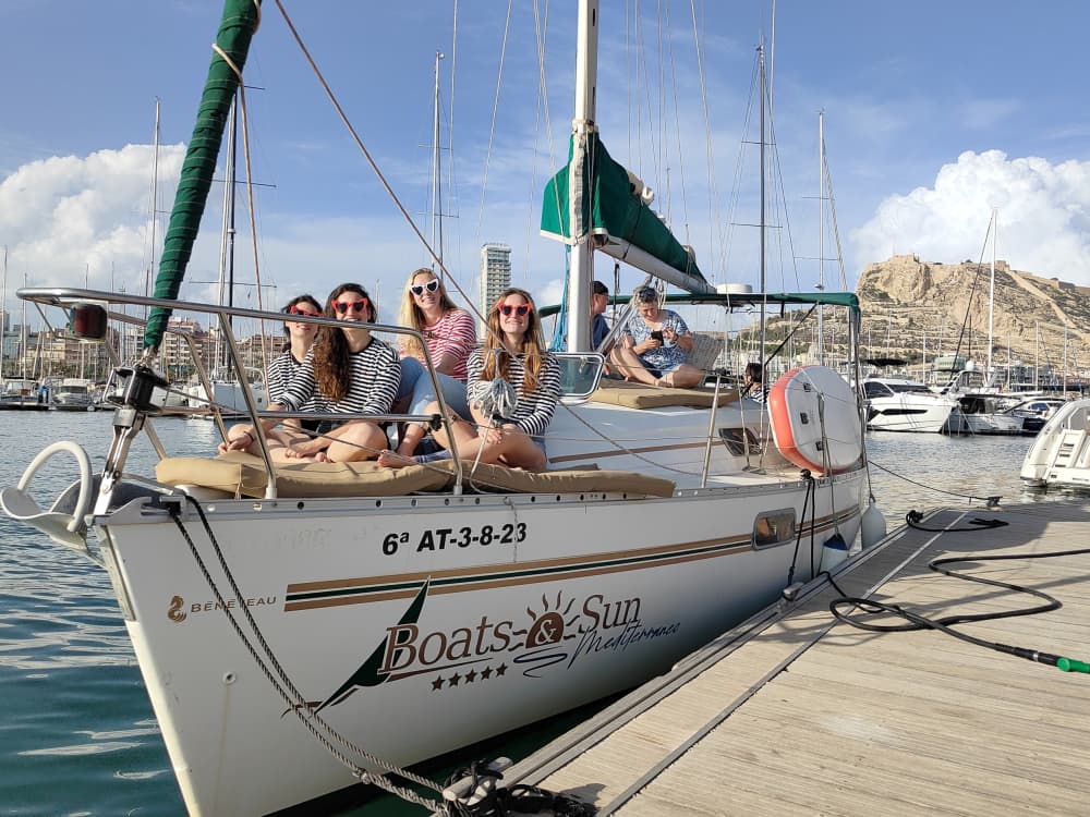 Full-day sailing experience on a sailboat in Alicante