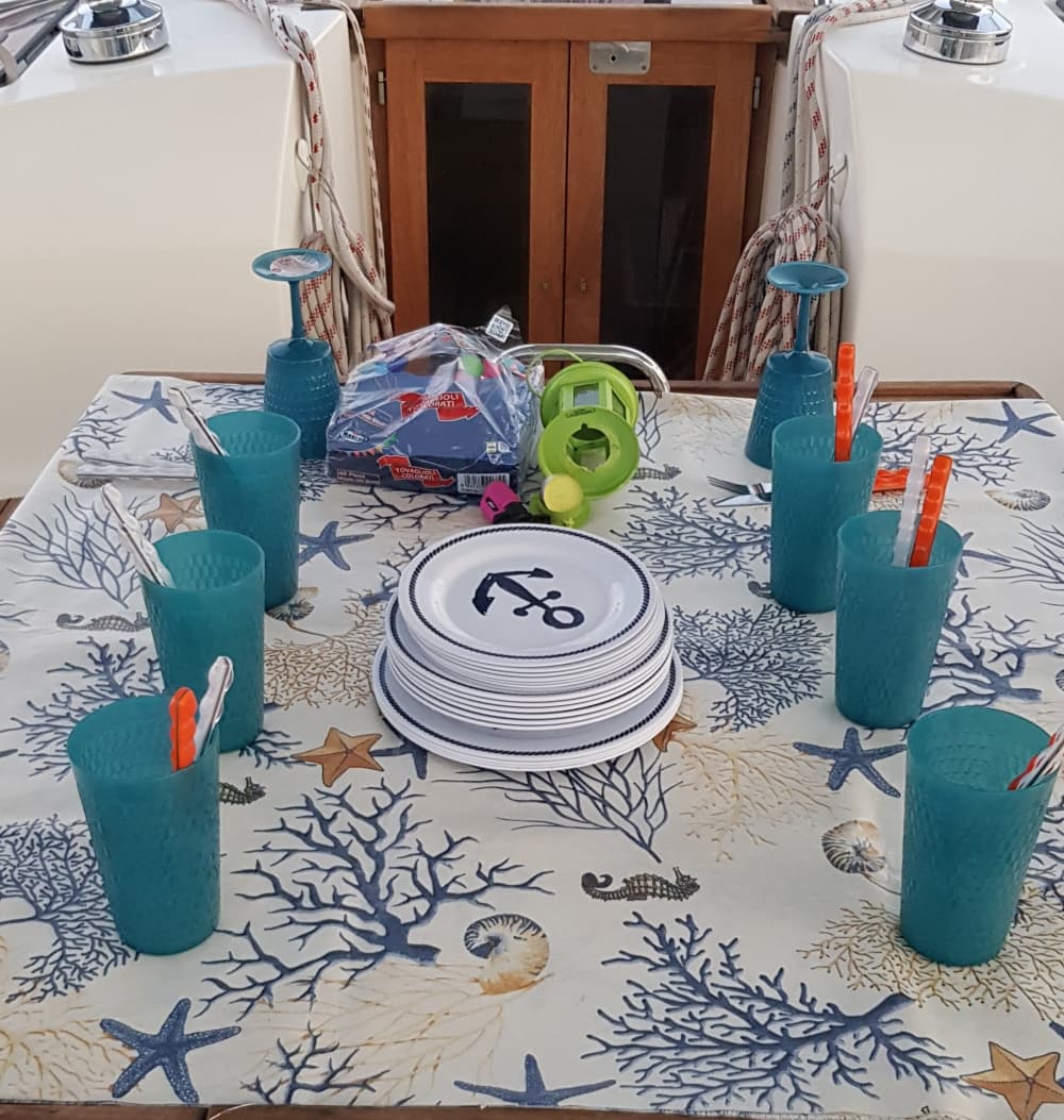 Una giornata alla scoperta di Pescara: puro relax sulle acque cristalline del blu italiano.