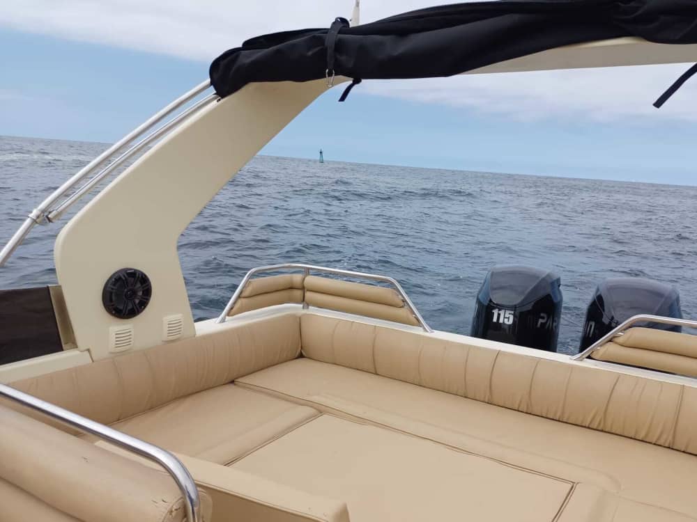 Halvdags båttur i Pasai Donibane med motorbåt