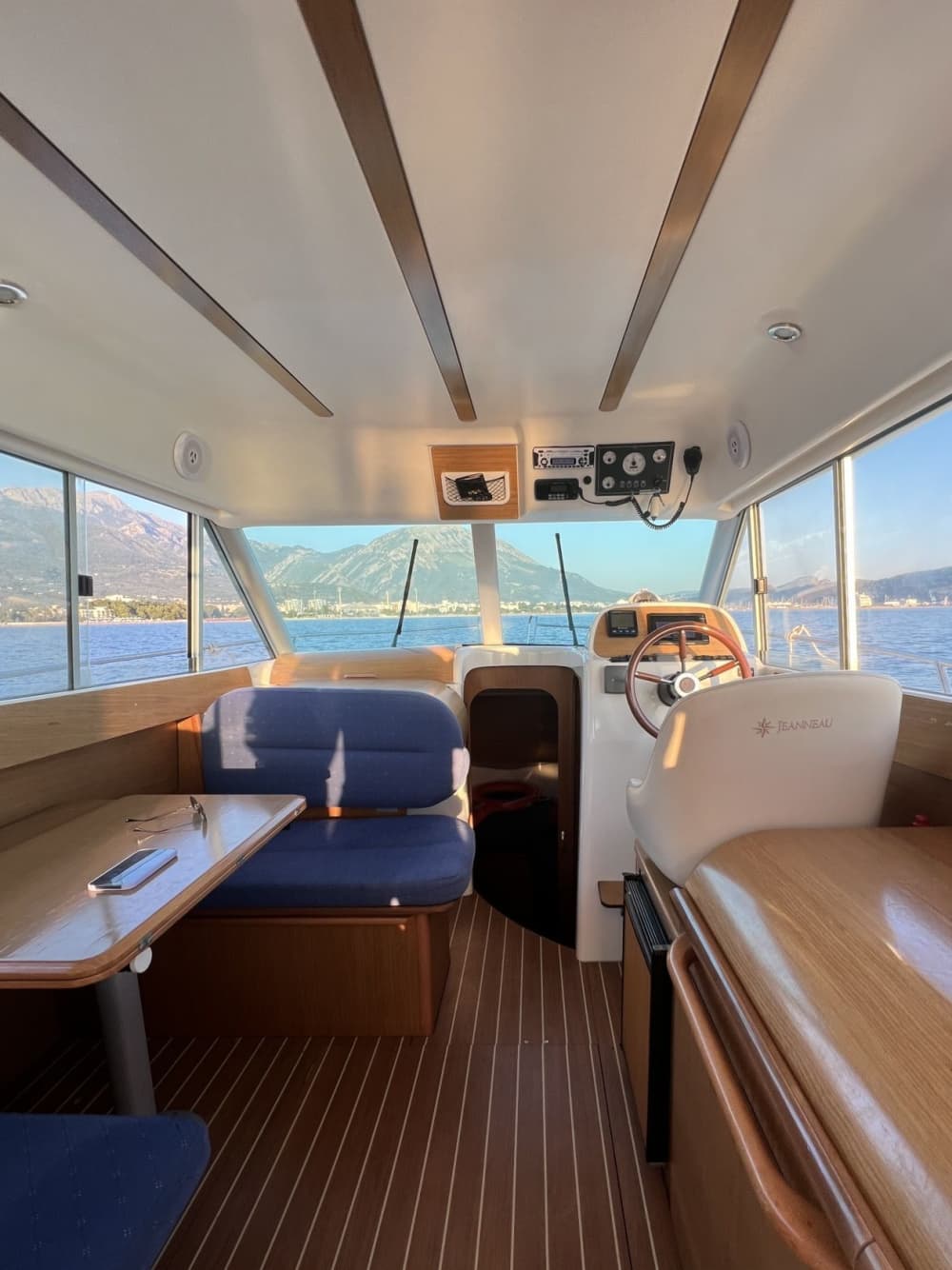 Full-day motorboat rental in Bar