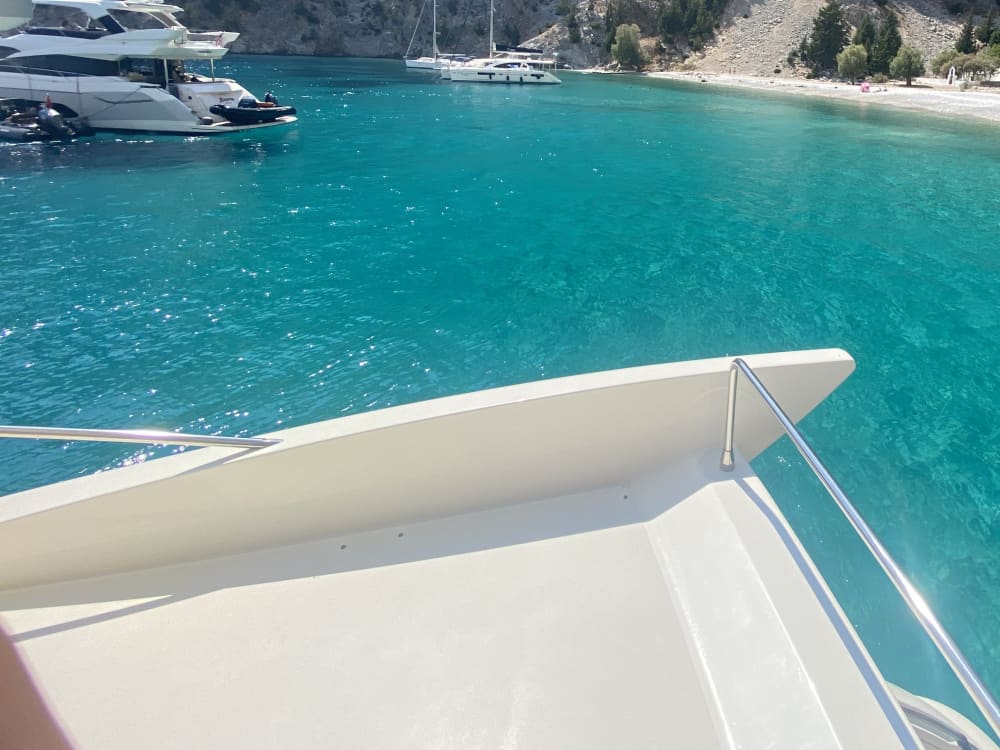 Half-Day Cruise to Kallithea, Anthony Quinn & Traounou Caves