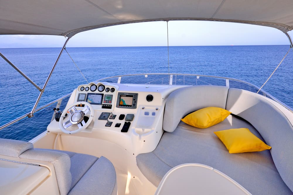 Half-Day Cruise to Kallithea, Anthony Quinn & Traounou Caves