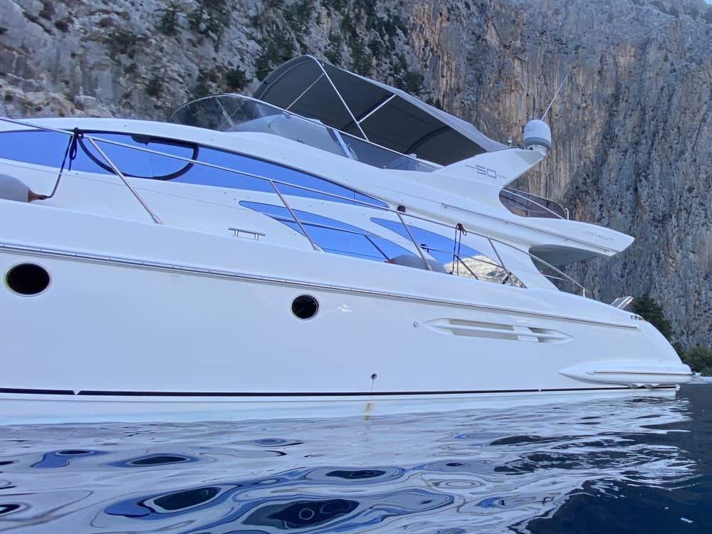 Круиз на целый день на остров Сими, залив Св. Георгия и остров Св. Марины