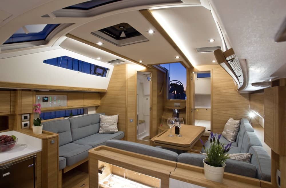 Der Rhythmus von Bonifacio: Unvergessliche Momente auf einem Segelboot