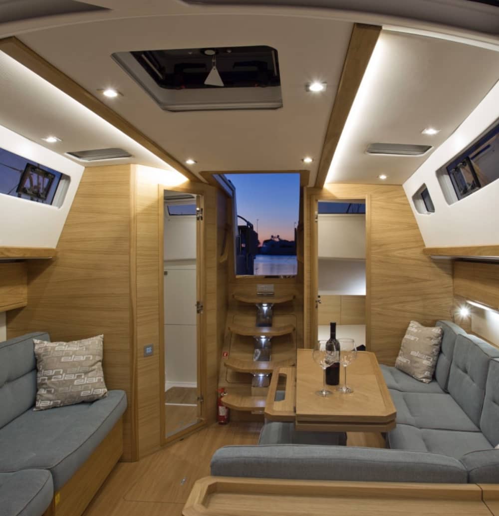 Der Rhythmus von Bonifacio: Unvergessliche Momente auf einem Segelboot