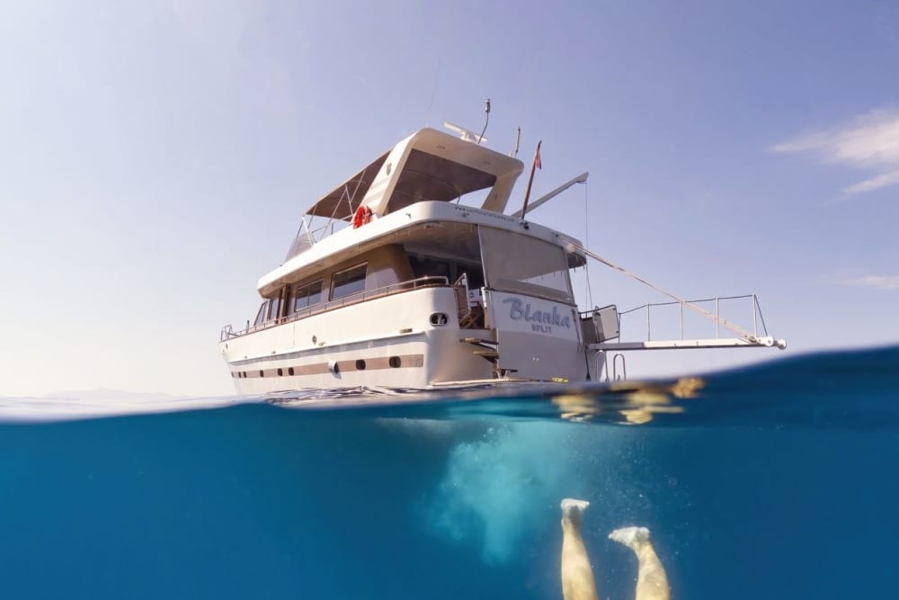Excursion privée en bateau à Brač, Hvar et au Lagon Bleu (8 heures)