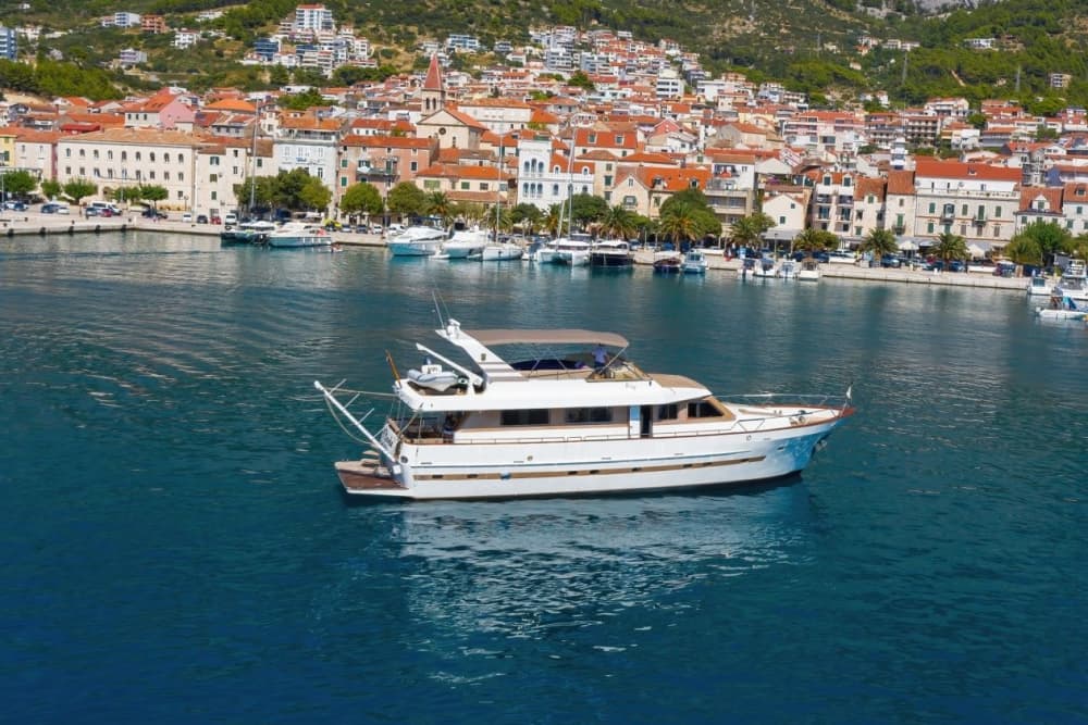 Excursion privée en bateau à Brač, Hvar et au Lagon Bleu (8 heures)