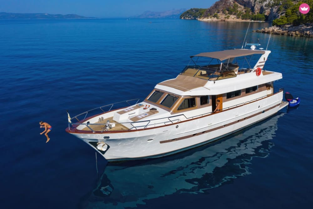 Excursion privée en bateau à Brač, Hvar et au Lagon Bleu (8 heures)