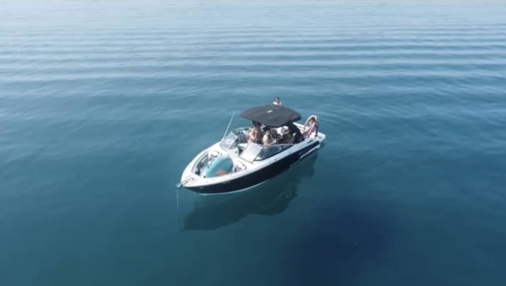 Passez 4h sur l'eau à San Roque, sous le soleil et dans une eau cristalline.