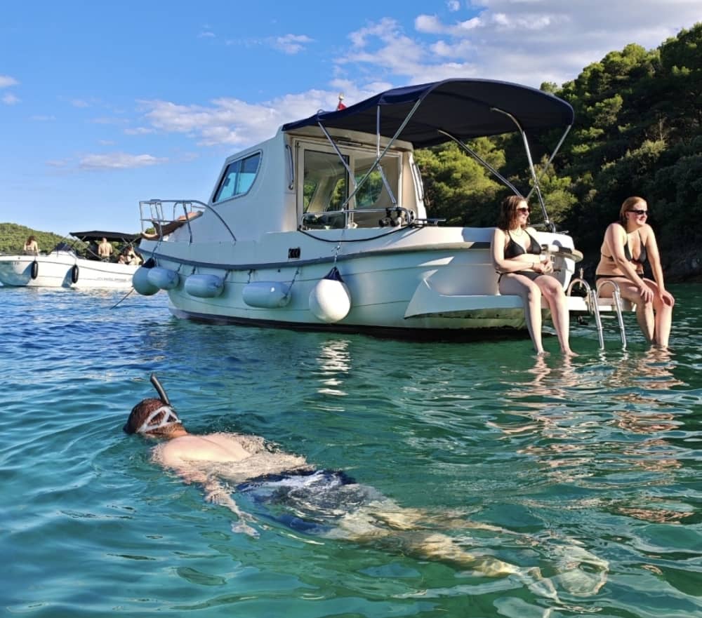 Halbtägige private Bootstour von Zadar zu den nahegelegenen Inseln