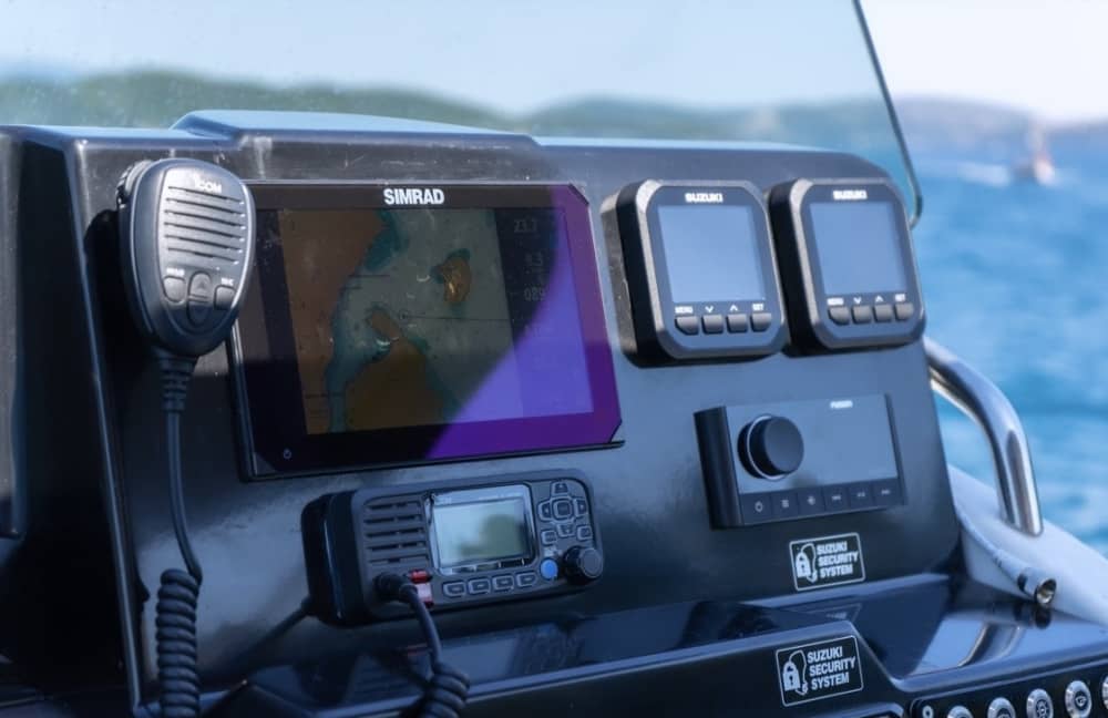 Explorez Nydri en bateau : une journée complète sur l'eau à bord d'un bateau à moteur