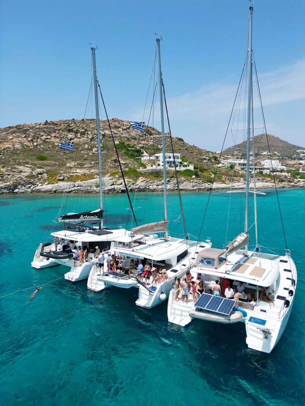 Heldagsseglingsäventyr till Paros och Mikri Vigla