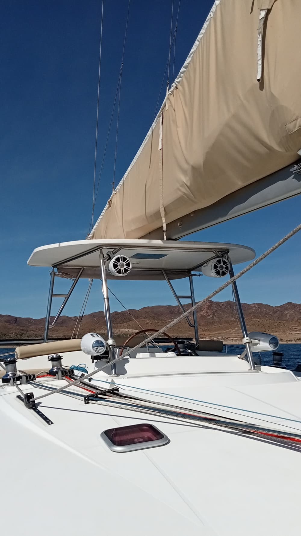 Entdecken Sie Almerimar auf einem ganztägigen Segeltörn